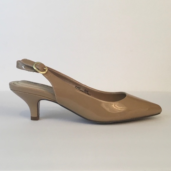Easy Street ‘Faye’ Nude Patent Sling Back Pump - Picture 2 of 13